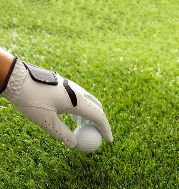 Gants de golf : rôle, critère de choix, entretien...le guide complet !