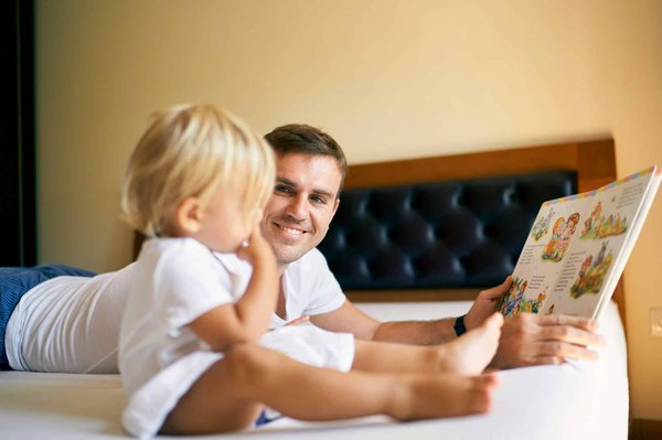 Pourquoi opter pour un livre personnalisé pour papa ?